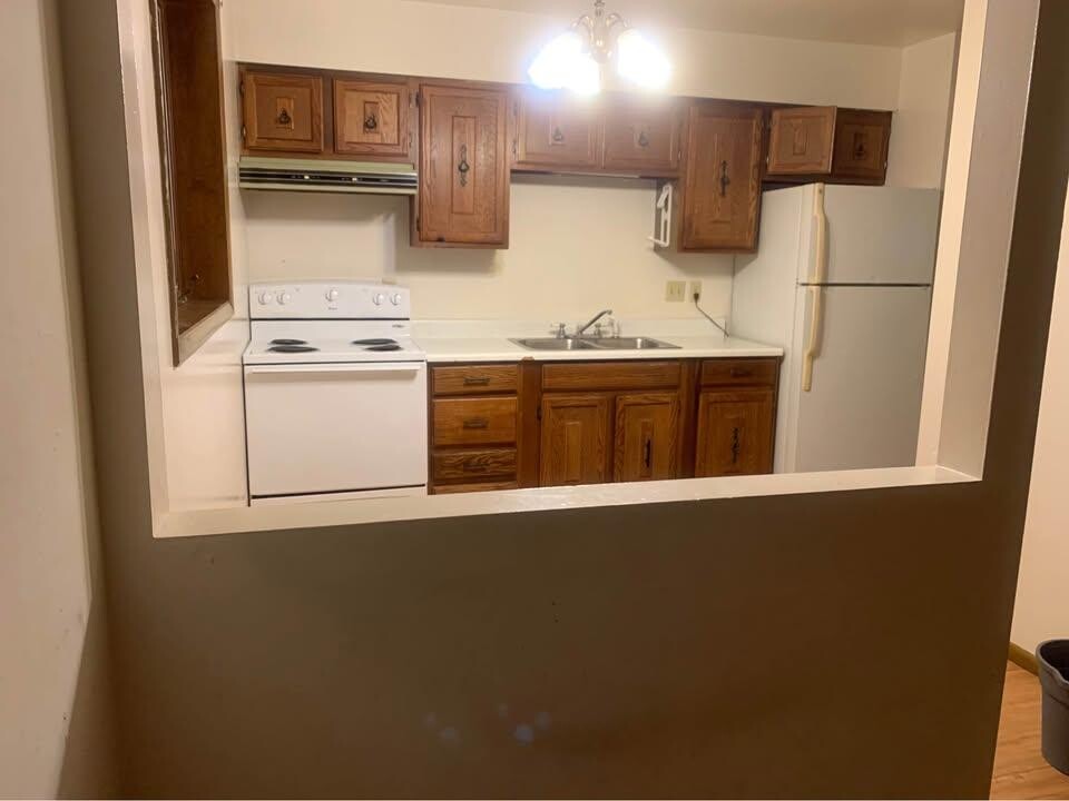 41 Crescent in Rhinelander, WI - Building Photo