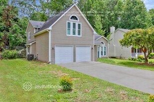 4995 Bent Creek Ct in Sugar Hill, GA - Building Photo