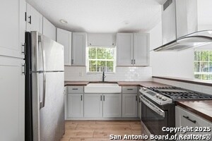 126 King Roger St in San Antonio, TX - Building Photo - Building Photo