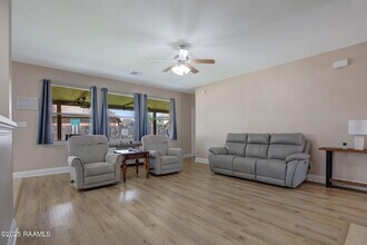 103 Still Waters Rd in Broussard, LA - Building Photo - Building Photo