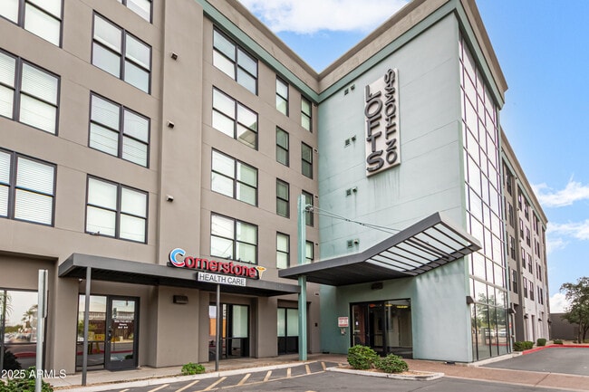 property at 535 W Thomas Rd