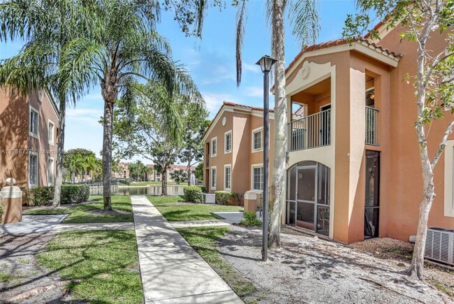 4820 N State Rd 7 in Coconut Creek, FL - Building Photo - Building Photo
