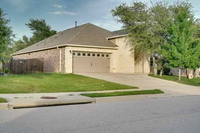 property at 2400 Star Hl Rnch St