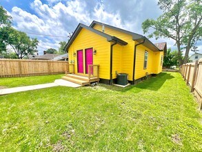 2041 Adams St-Unit -2043 in Indianapolis, IN - Building Photo - Building Photo