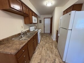 207 S Pfeffer Rd, Unit 207 1BR in Urbana, IL - Building Photo - Building Photo