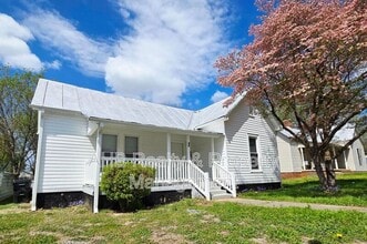 511 S Flanner St in Burlington, NC - Building Photo - Building Photo