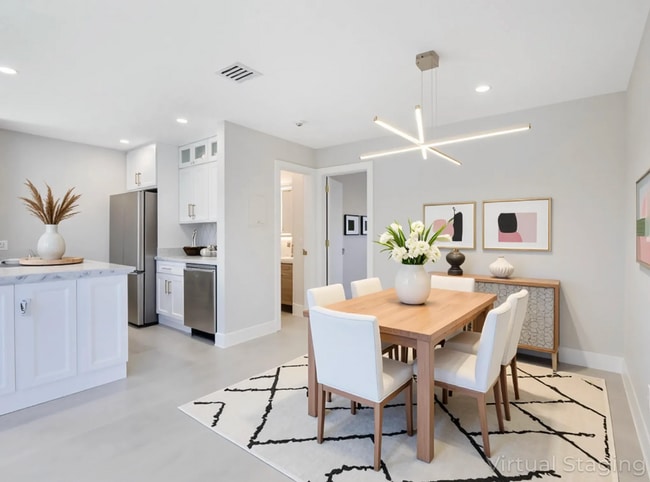 property at 7 Crossings Cir