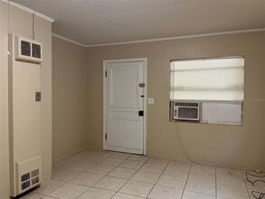 729 E Carolina Ave in DeLand, FL - Building Photo - Building Photo