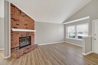 5829 Democracy Dr in Indianapolis, IN - Building Photo - Building Photo