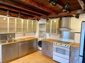 18 Tremont St, Unit #2 in Cambridge, MA - Building Photo