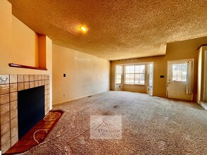 967 London Green Way in Colorado Springs, CO - Building Photo - Building Photo