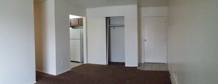 Crestwood Cove in Salt Lake City, UT - Building Photo - Building Photo