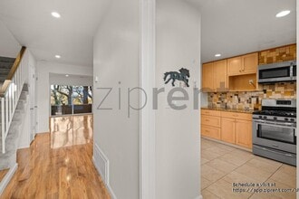 5 Oak Crest Ct in Novato, CA - Foto de edificio - Building Photo