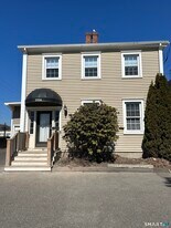 2324 Post Rd in Fairfield, CT - Building Photo