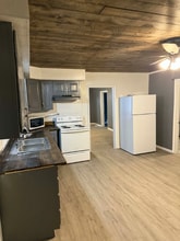 313 E 4th St in West Frankfort, IL - Foto de edificio - Building Photo