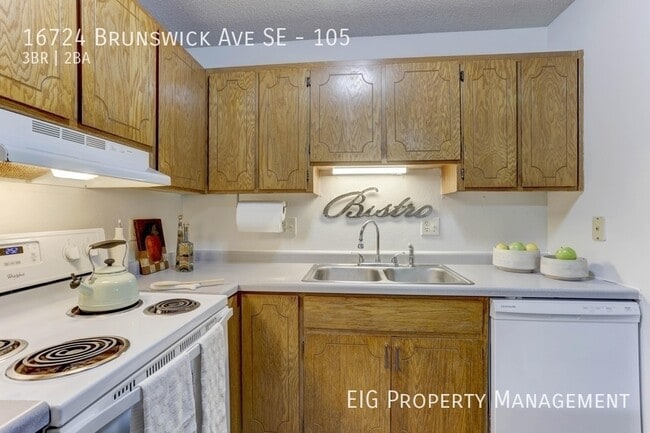 16724 Brunswick Ave SE in Prior Lake, MN - Building Photo - Building Photo