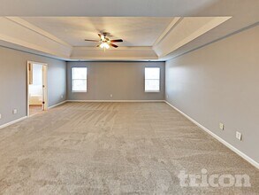 12755 N Hill Dr in Hampton, GA - Foto de edificio - Building Photo