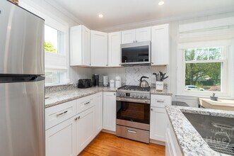 1224 E 51st St in Savannah, GA - Building Photo - Building Photo