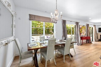 718 Croft Ave in Los Angeles, CA - Building Photo - Building Photo