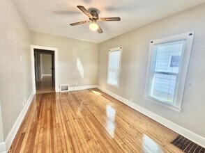 750 E Delaware St in Evansville, IN - Building Photo - Building Photo