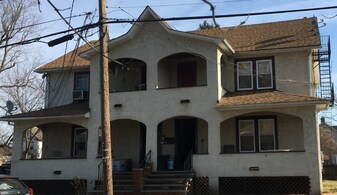 21 New Walnut St, Unit Apt #3 (1st Floor - Right - 1 bedroom) in North Plainfield, NJ - Building Photo