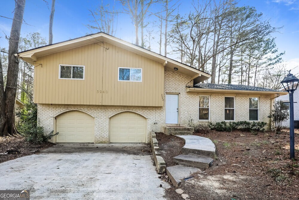 3240 Devilla Trce in College Park, GA - Building Photo