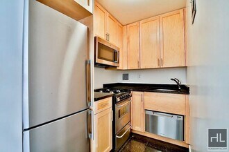 EAST 36 STREET in New York, NY - Building Photo - Building Photo