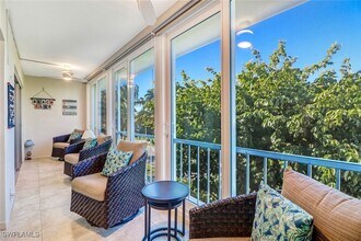 1051 3rd St S in Naples, FL - Building Photo - Building Photo