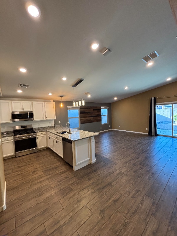 12464 W Midway Ave in Glendale, AZ - Building Photo - Building Photo