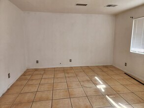 5442 Abronia Ave in Twentynine Palms, CA - Building Photo - Building Photo