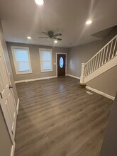 3715 Oakmont Ave in Baltimore, MD - Foto de edificio - Building Photo