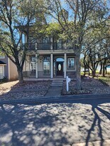 6126 Hartson in Kyle, TX - Building Photo