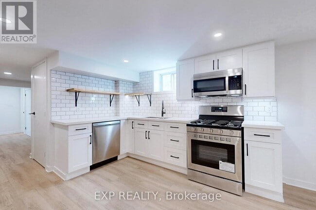 163 Toynbee Trail