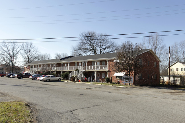 Prestonview Apartments in Louisville, KY - Building Photo - Building Photo