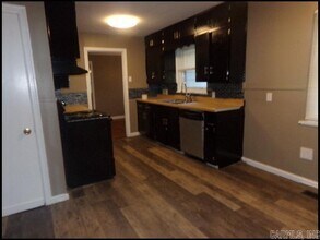 17 S Avalon Dr in North Little Rock, AR - Building Photo - Building Photo