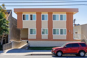 1443 W 7th St in San Pedro, CA - Foto de edificio - Building Photo