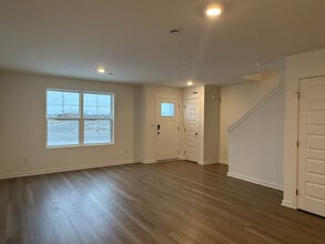 2328 Noble Ln in Yorkville, IL - Building Photo - Building Photo