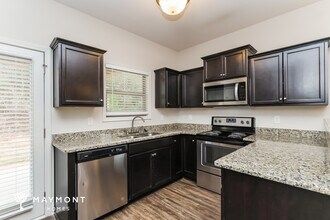 1024 Allegiance Dr in Locust Grove, GA - Building Photo - Building Photo