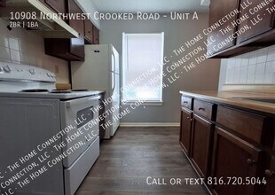 10908 NW Crooked Rd in Kansas City, MO - Building Photo - Building Photo