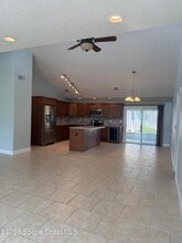 189 Ocean Breeze Cir in Indialantic, FL - Building Photo - Building Photo