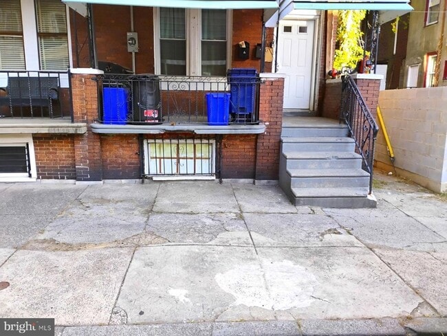 property at 3715 N Bouvier St