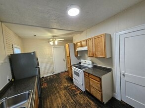 1202 S 12th St in Abilene, TX - Building Photo - Building Photo