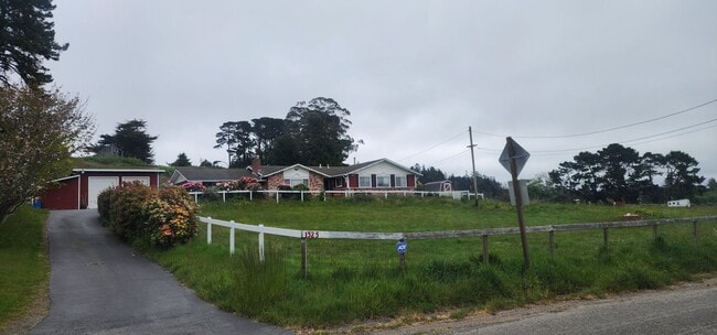 property at 1525 Salmon Ave