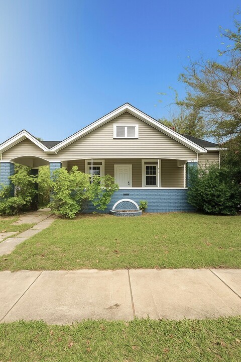 1430 19th St Ensley in Birmingham, AL - Building Photo