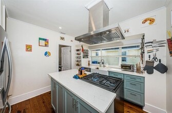 1009 8th St N in St. Petersburg, FL - Building Photo - Building Photo