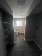 11 Elizabeth St, Unit 3 in Uxbridge, MA - Foto de edificio - Building Photo