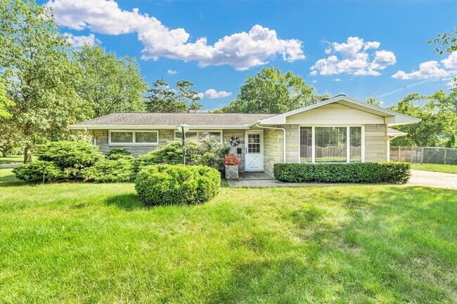 1509 Sangamon Dr in Champaign, IL - Building Photo - Building Photo