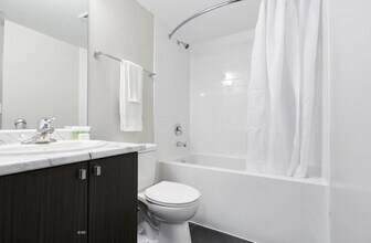 One Bedroom Apartment - Sherbourne in Toronto, ON - Building Photo - Building Photo