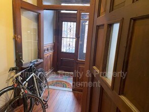4416 Locust Ave in Philadelphia, PA - Building Photo - Building Photo