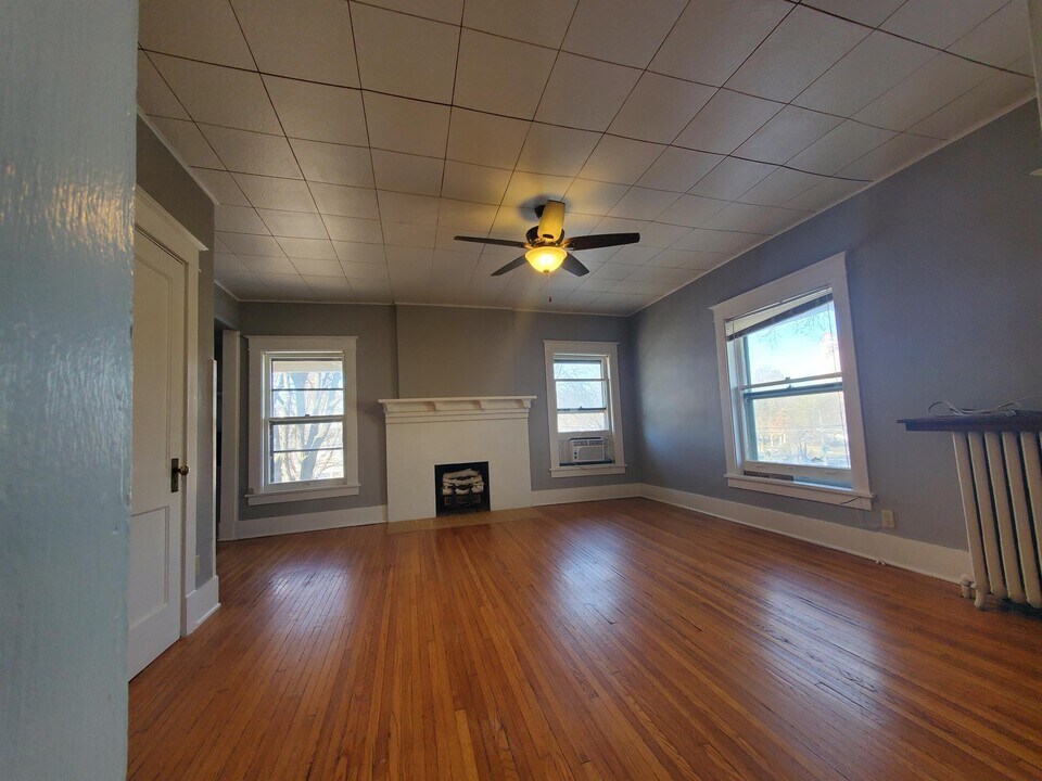 1801 E St-Unit -2 in Lincoln, NE - Building Photo